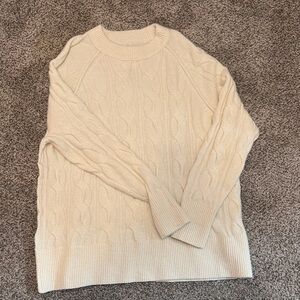 Aerie women’s cream 
Cable Knit Crewneck Sweater oversized